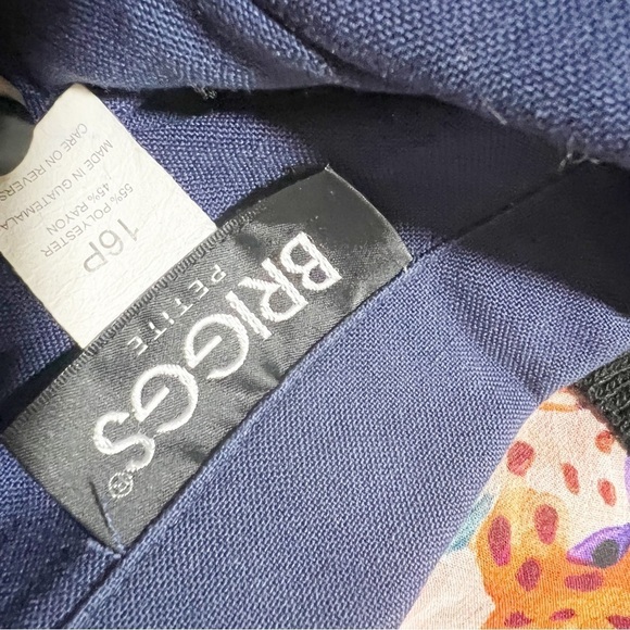 Briggs Women’s Petite Short Sleeve Button Down - Picture 9 of 9